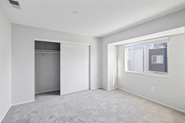 Photo - Hilltop Commons Apartments