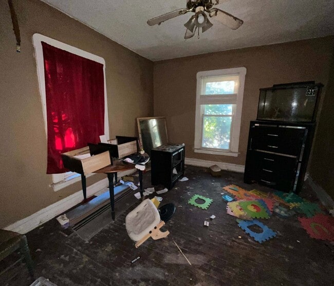 Photo - 2021 Edwardsville Rd