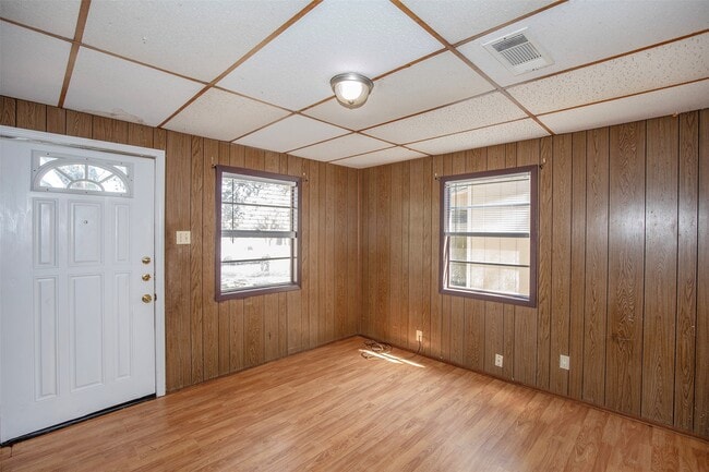 Photo - 1805 Oriole Dr