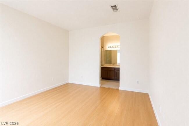5525 W Flamingo Rd Unit 2011