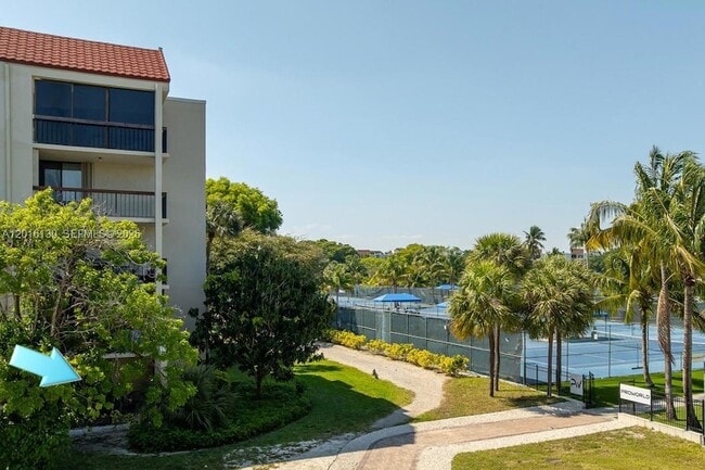825 Egret Cir Unit 110