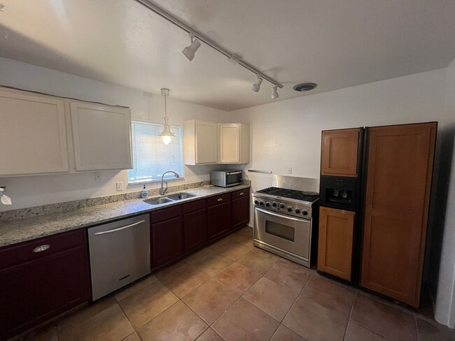 Photo - 4 Bed. 2 Ba. Home in Historic Dist. Minute...