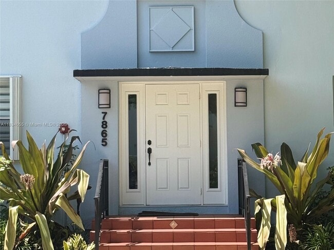 Building Photo - 7865 SW 57th Ave Unit 48D Rental