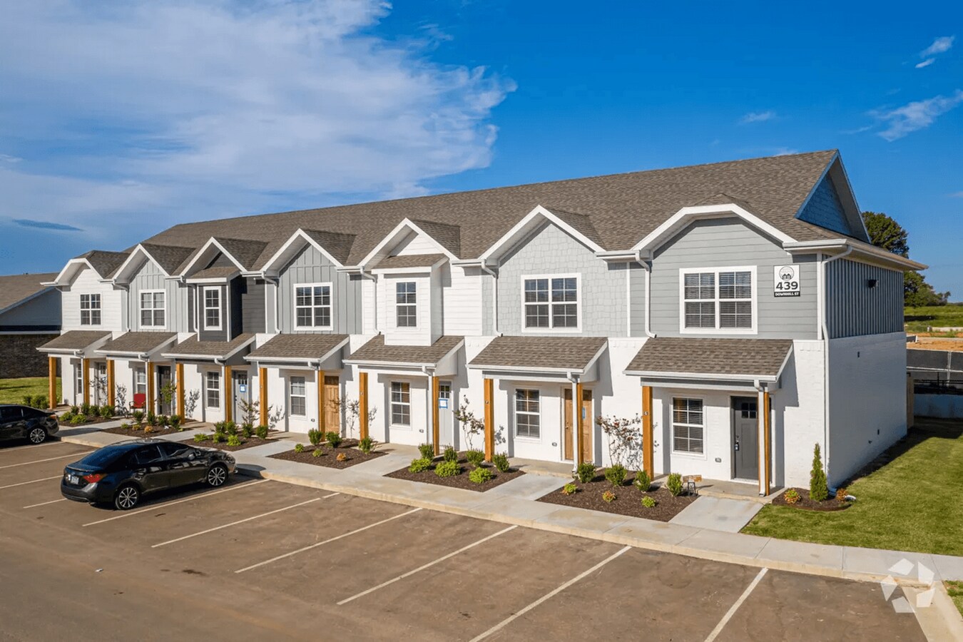 Sycamore Heights Townhomes - Sycamore Heights Townhomes
