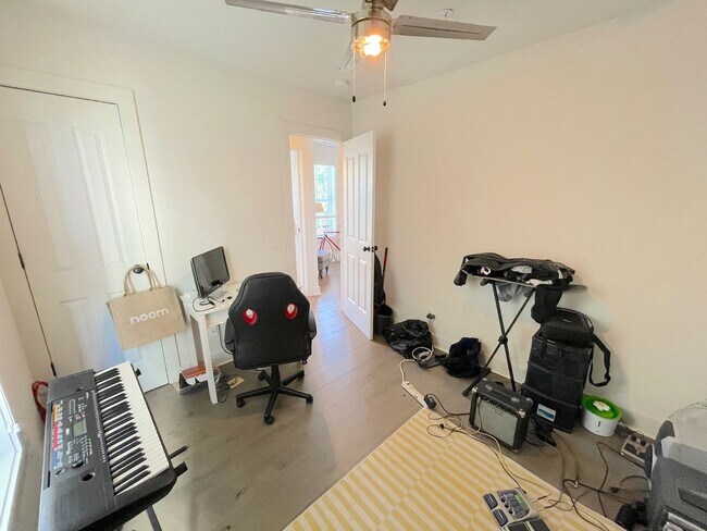 Photo - 613 E Duffy Ln Unit 613 E Duffy Ln A