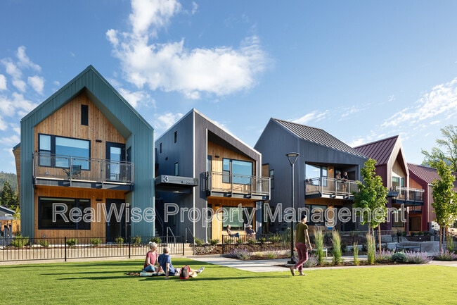 Photo - 180 Garfield St