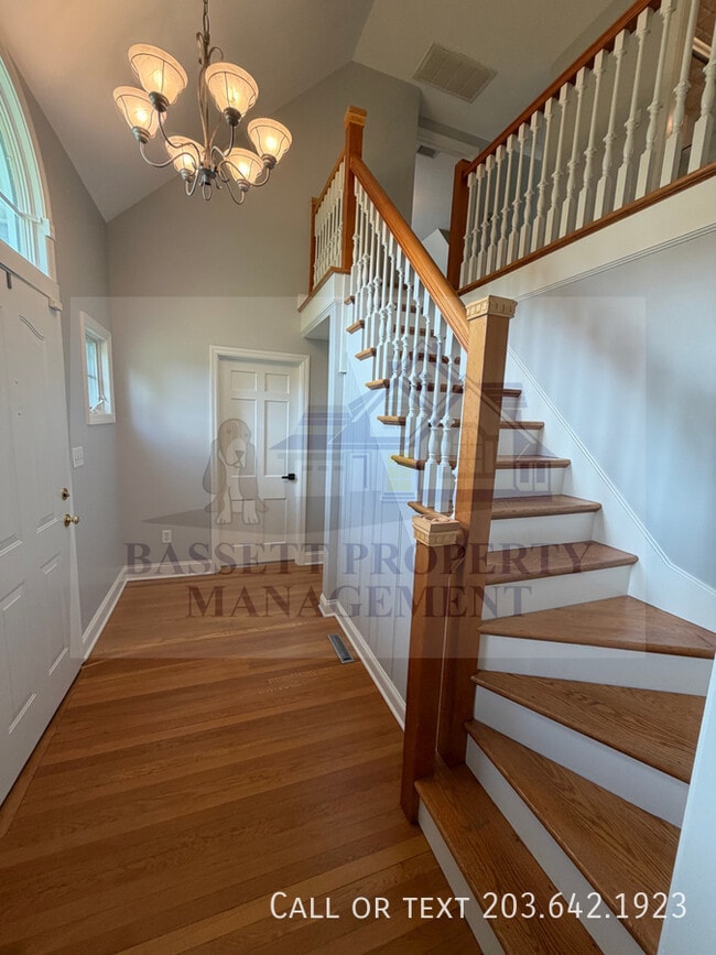 Photo - 25 Glenbrook Dr