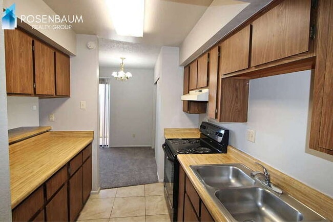 Photo - 410 E 9th Ave Unidad APT 13