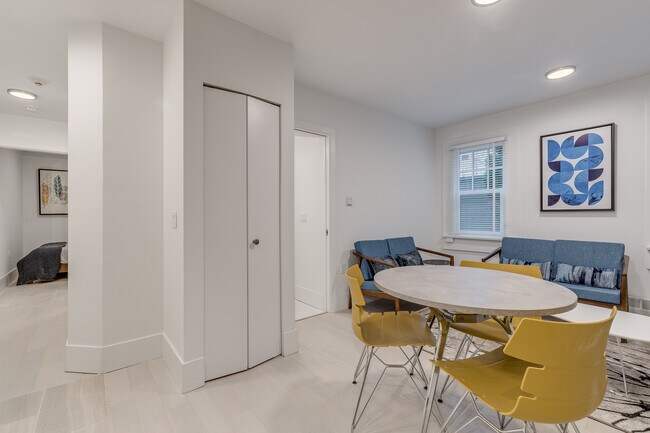 Photo - 1425 Haro St Unit 206