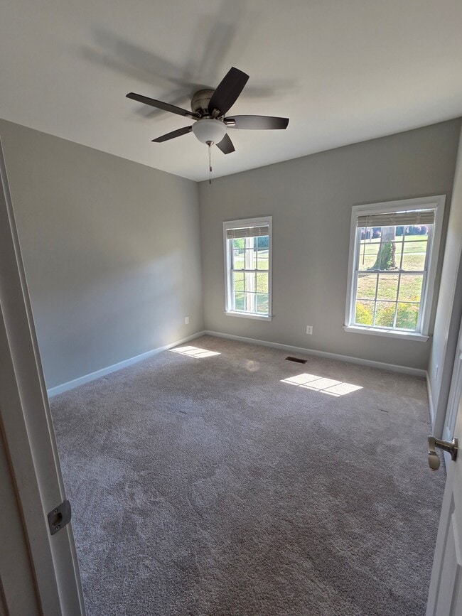 Photo - 2230 Evergreen Dr