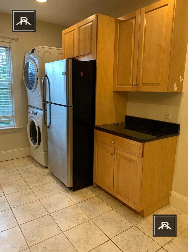 Photo - 3 bedroom in Brookline MA 02446 Unit 4