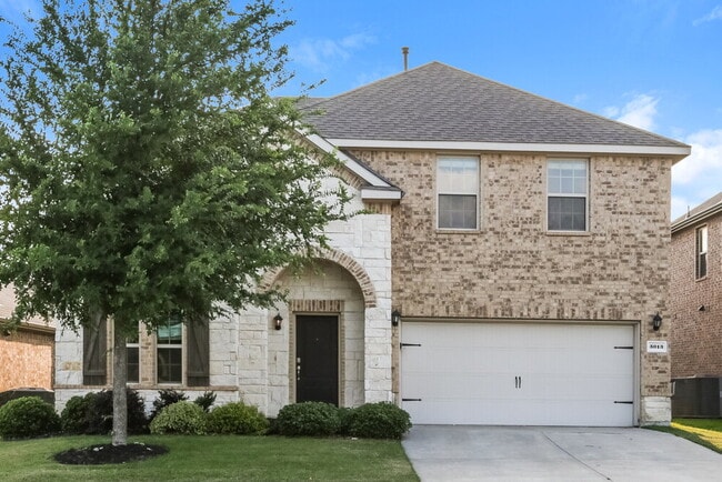 Building Photo - 3013 Colorado Dr