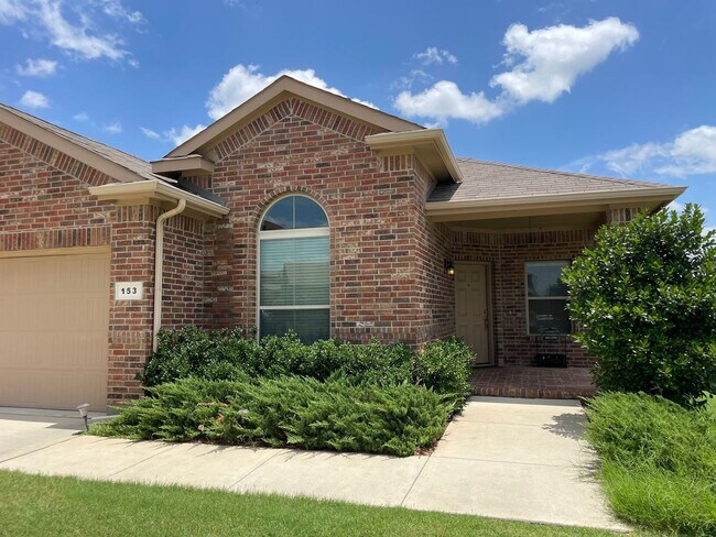 Photo - Charming 4-Bedroom Home with Scenic Backyard Views in Saginaw!