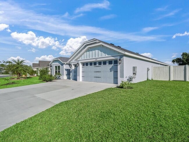 1393 Daniel Wy