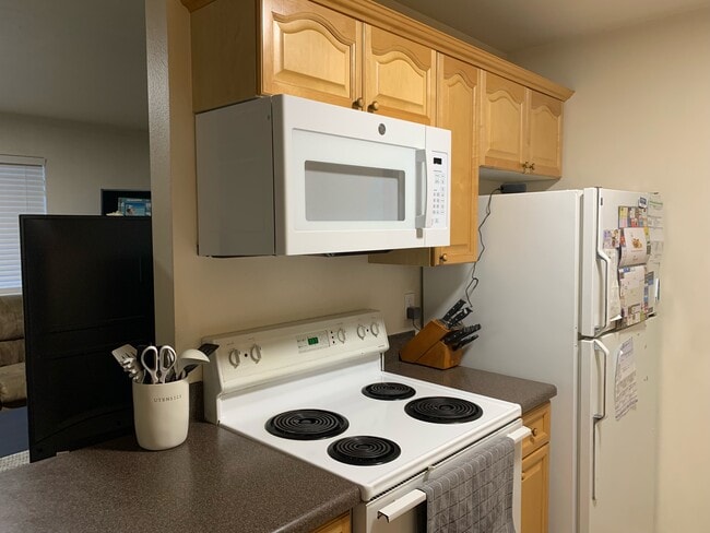 Photo - 577 North 100 West #103 Unit Pines Condo Student Shared room contract