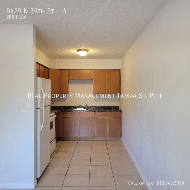 Photo - 8429 N 39th St