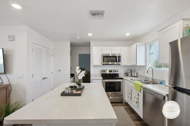 Photo - Village On Greenway