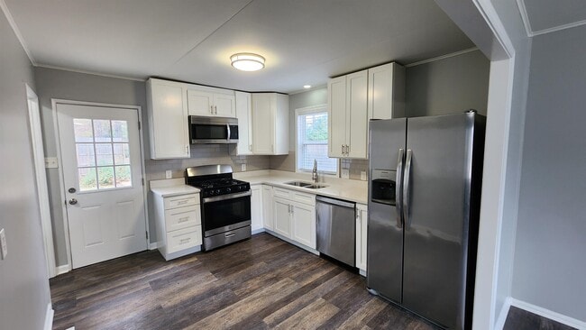 Photo - 395 Mineral Rd