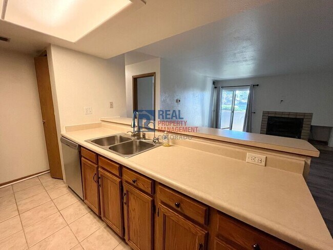 Photo - 9662 Brentwood Way Unidad 103