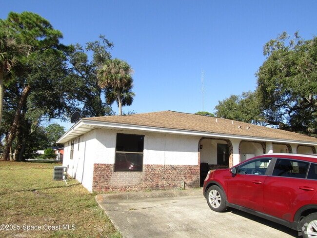 Building Photo - 2110 S Deleon Ave Rental