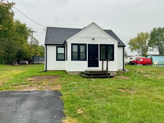 Building Photo - 1156 US-9 Rental
