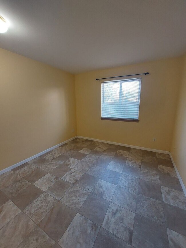 Photo - 1703 Texas St