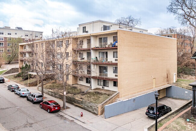 Three-Thirty-Three Oak Grove