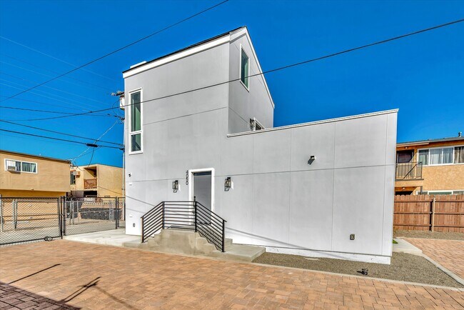 Photo - 4050 Cherokee Ave