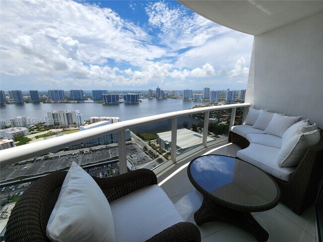 Photo - 18201 Collins Ave Unidad 4101A