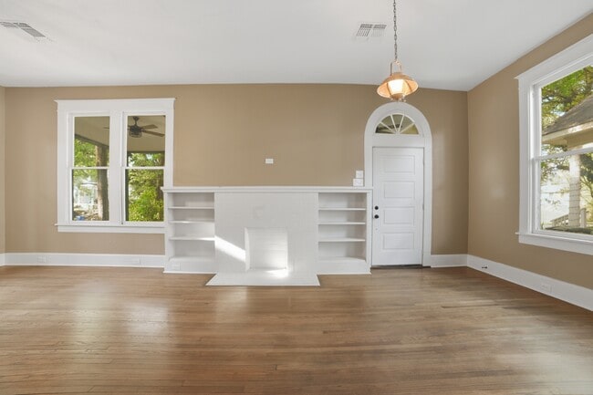 Photo - 415 Boulevard St