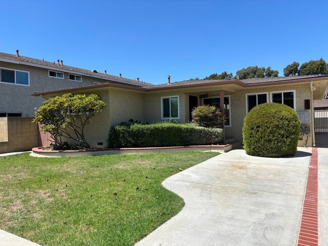 Building Photo - 4301 Green Ave