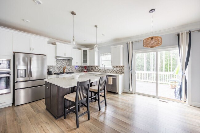 Photo - 11585 Kings Pond Dr