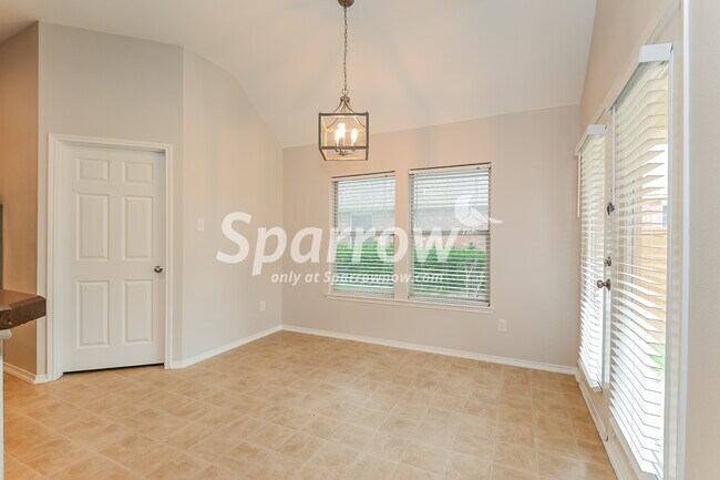 Photo - 1007 Spofford Drive