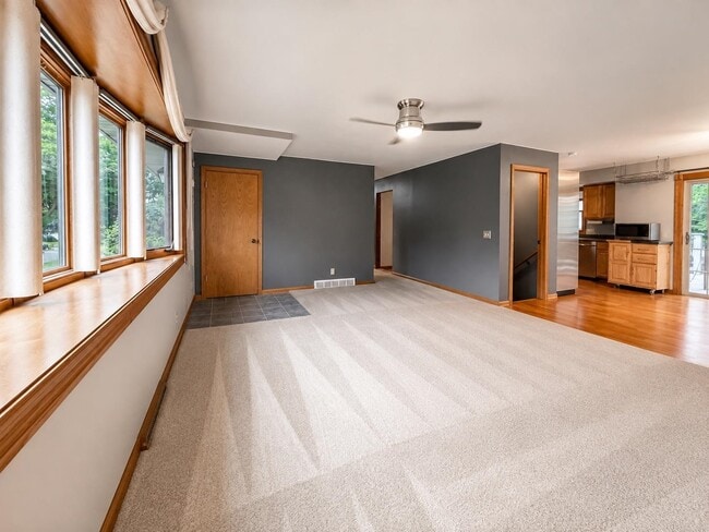 4405 School Rd