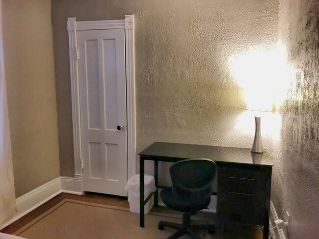 Photo - 111 Herkimer St