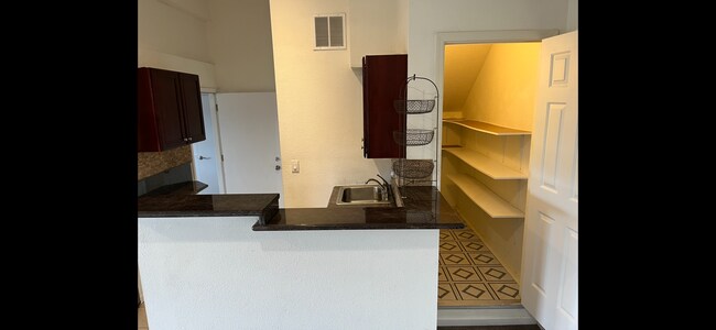 Photo - 19014 Beatrice Dr Unit Apt