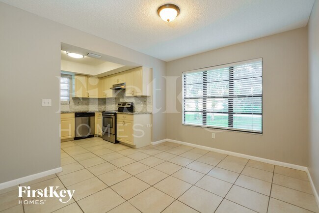 Photo - 2526 Needle Palm Dr