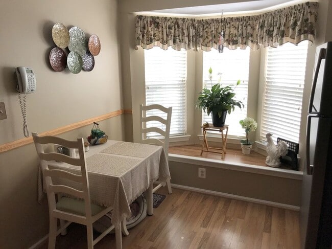 Photo - 101 Lexington Ct