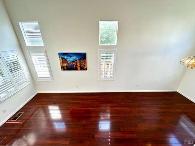 Photo - 622 Stonehenge Dr