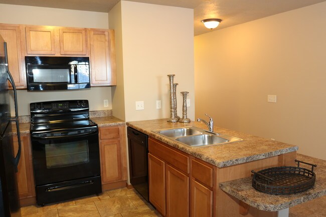 Photo - Platinum Point