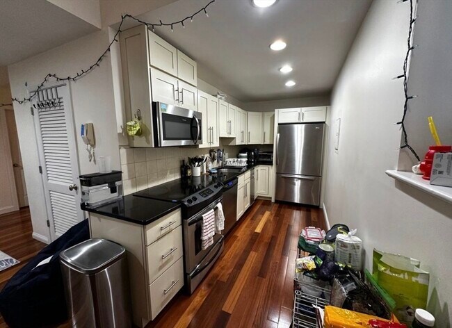 Photo - 804 Parker St Unit 3