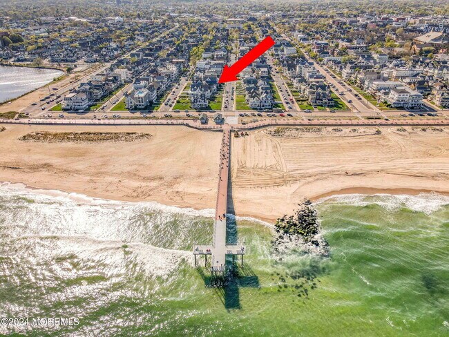 Photo - 6 1/2 Embury Ave