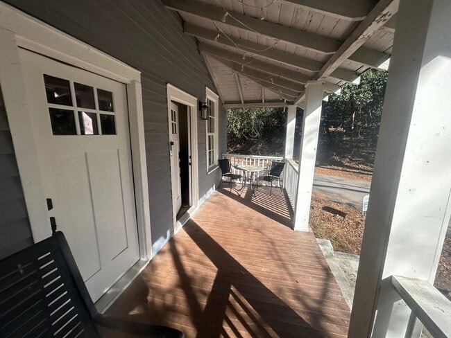 Photo - 827 Silver St