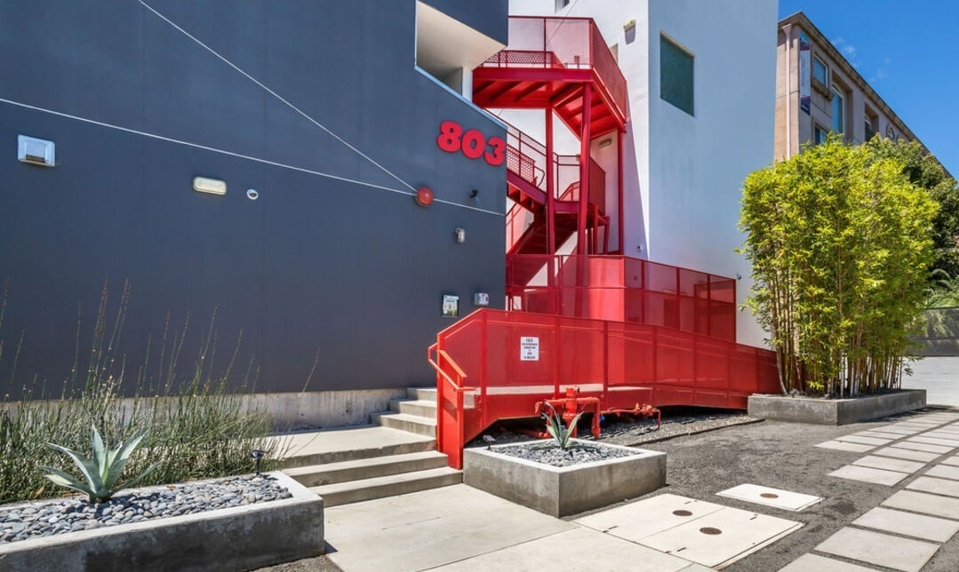 Photo - 803 Wilcox Ave Unidad 5