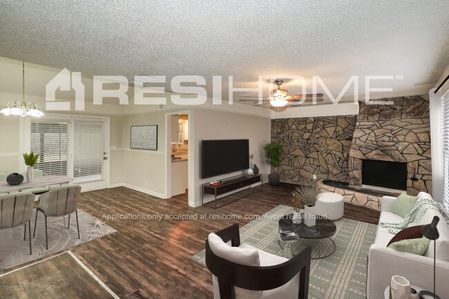 Photo - 1906 Robinson Rd