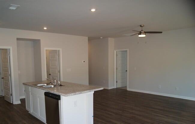 Photo - 514 Antler Wy