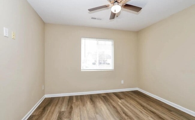 Photo - 3712 Shepway Loop