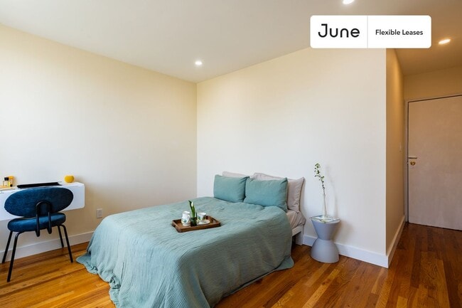 Photo - Adorable ROOM at The Lenox House Unit 1