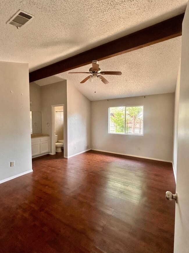 4816 Tournus Trail