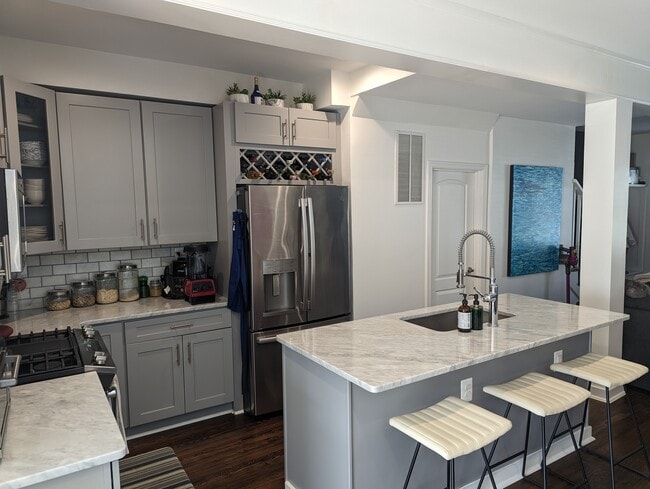 Photo - 5615 2nd St NW